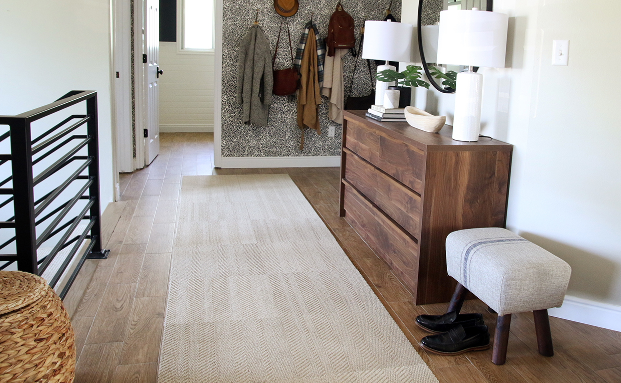Blog1_1240x764_07.jpg Entryway, small stool, dresser, coat rack