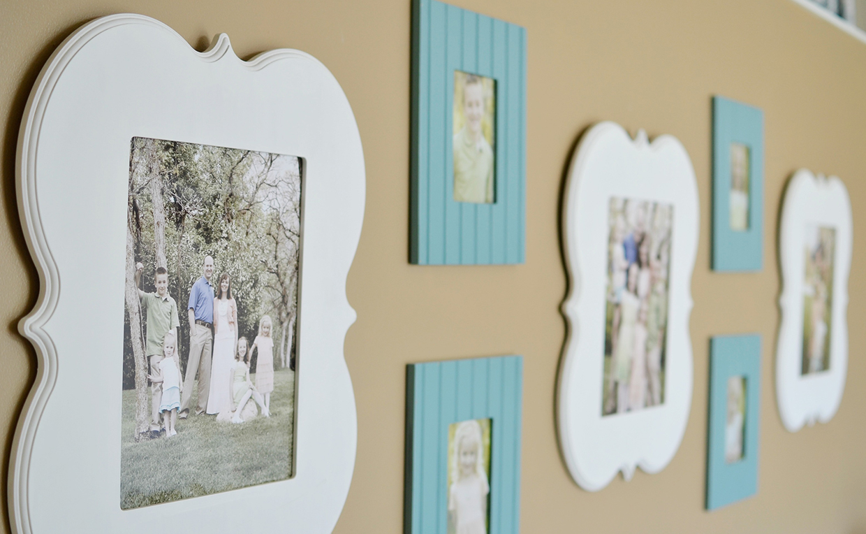UCreateCrafts_PhotoWall.jpg U Create living room photo wall