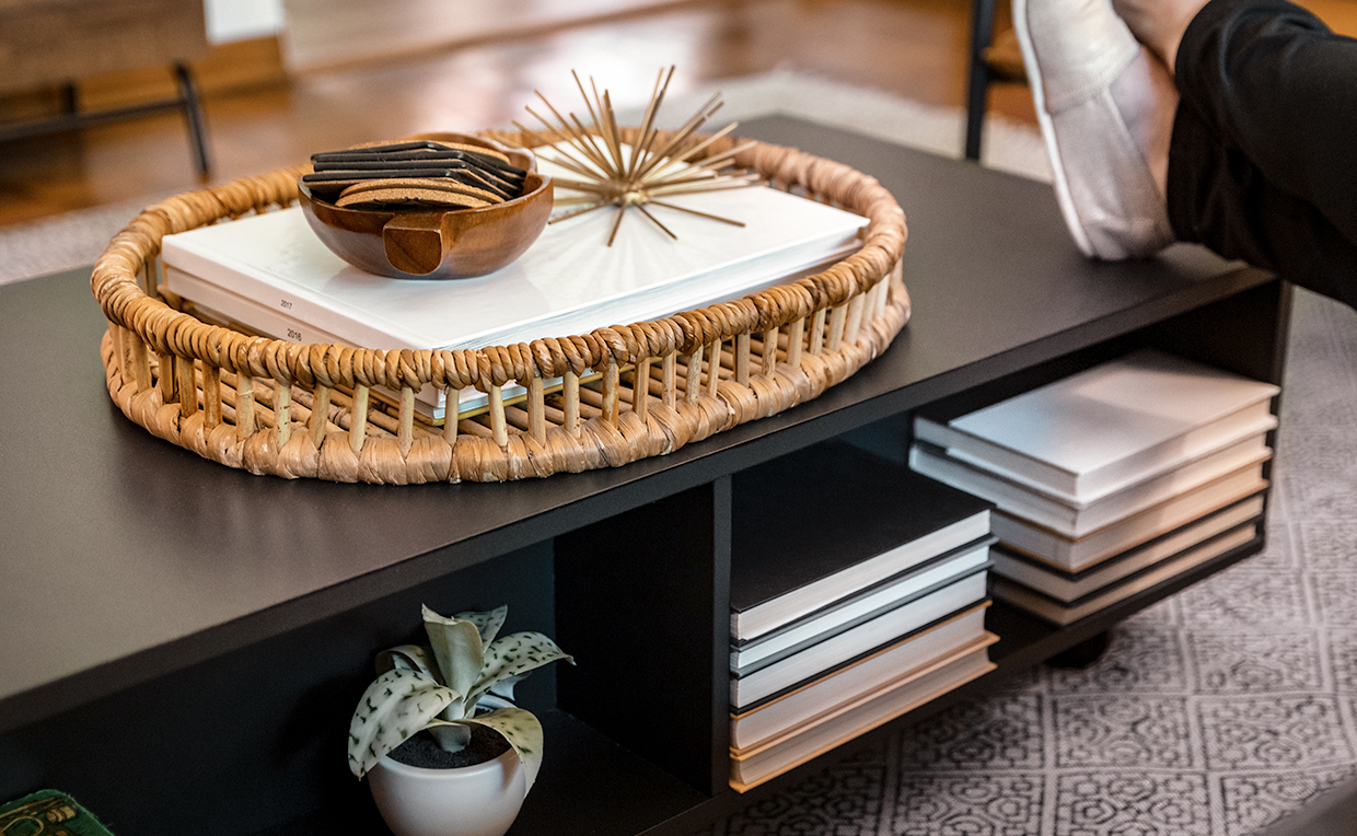6_2.jpg Mobile coffee table with casters