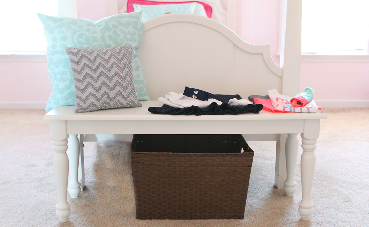 bedroomseating_bench.jpg bench at the foot of the bed for seating, storage