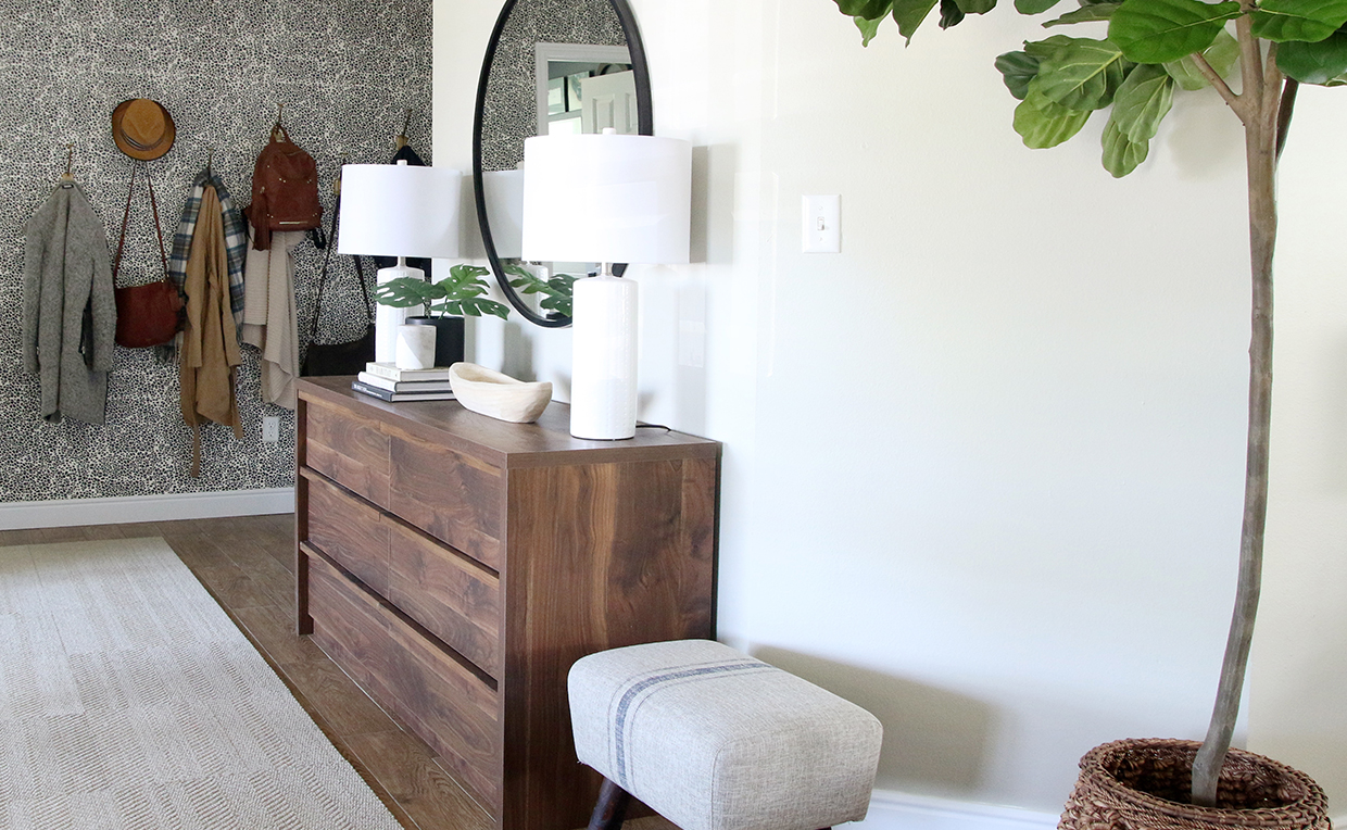 Blog3_1240x764_09.jpg Entryway, dresser, bench, stool, cozy